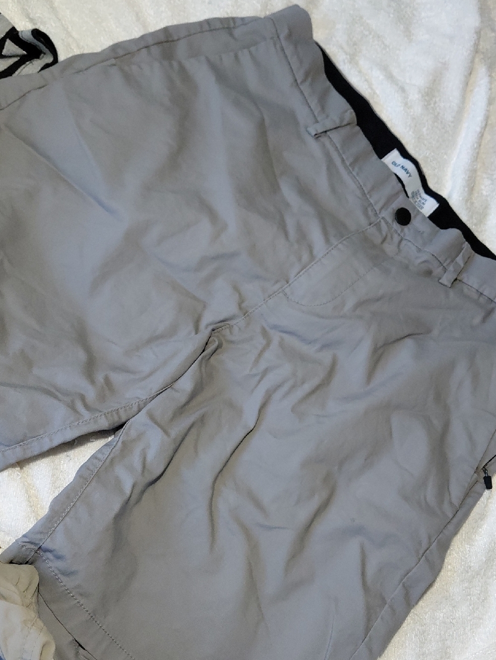 NWOT Old Navy Slim Tech Shorts in Light Gray with Black Waistband